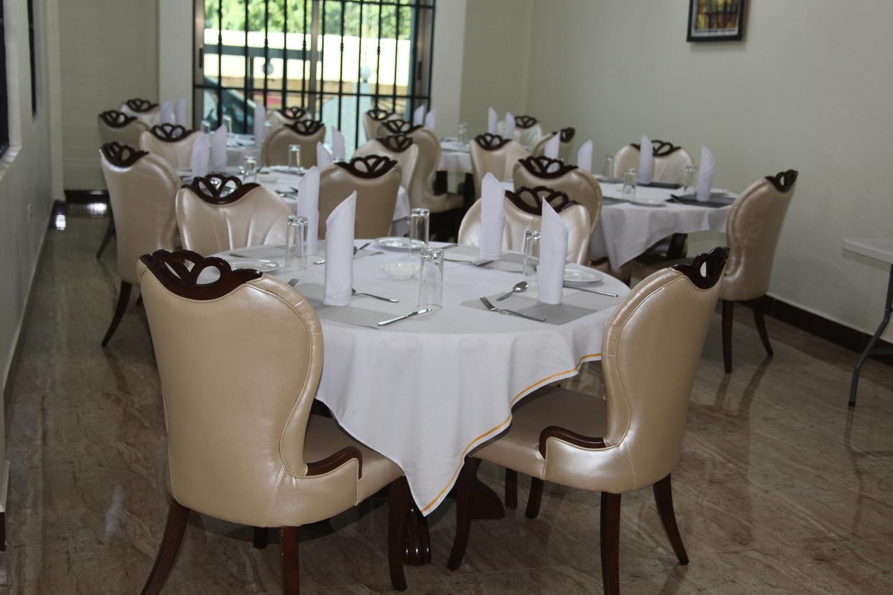 Merves Hotel Аруша Екстер'єр фото