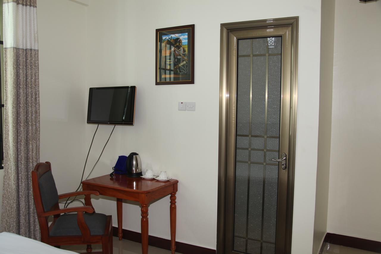 Merves Hotel Аруша Екстер'єр фото